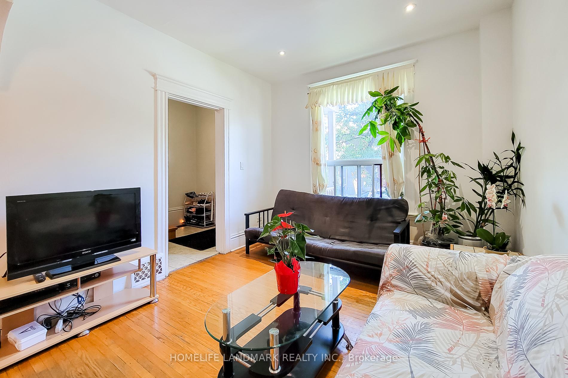 Photo 7 of 56 Arthur Avenue N, Hamilton, Gibson — HOMEH