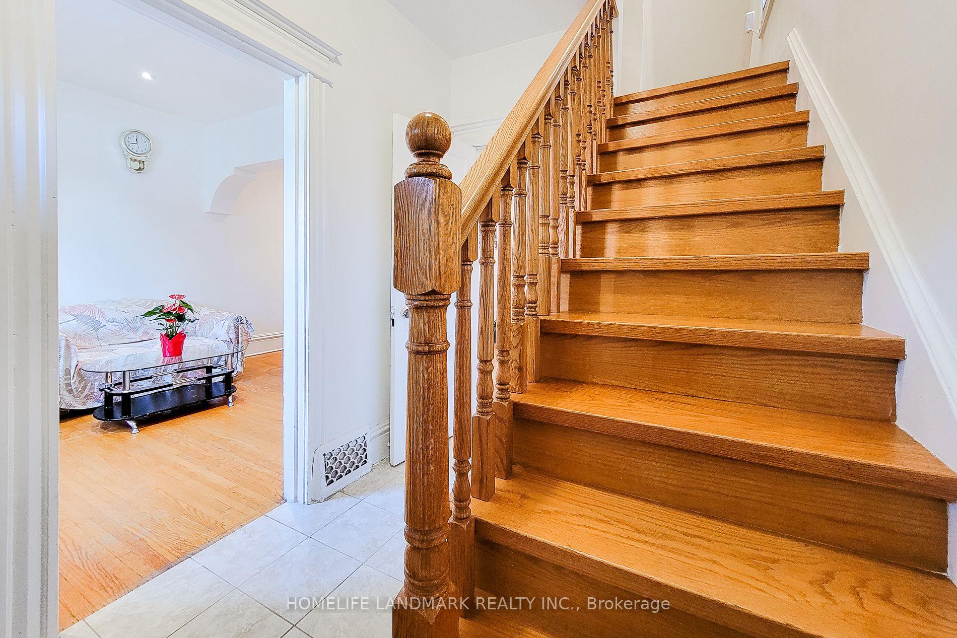 Photo 13 of 56 Arthur Avenue N, Hamilton, Gibson — HOMEH
