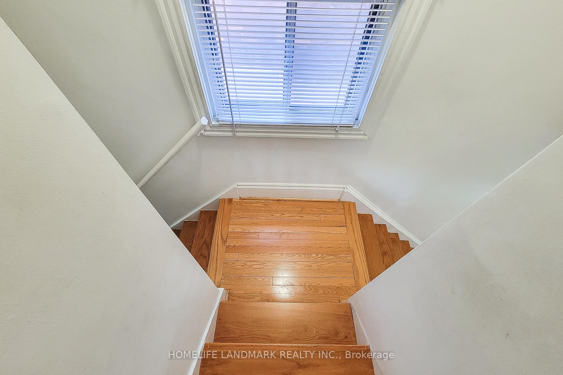 Photo 14 of 56 Arthur Avenue N, Hamilton, Gibson — HOMEH