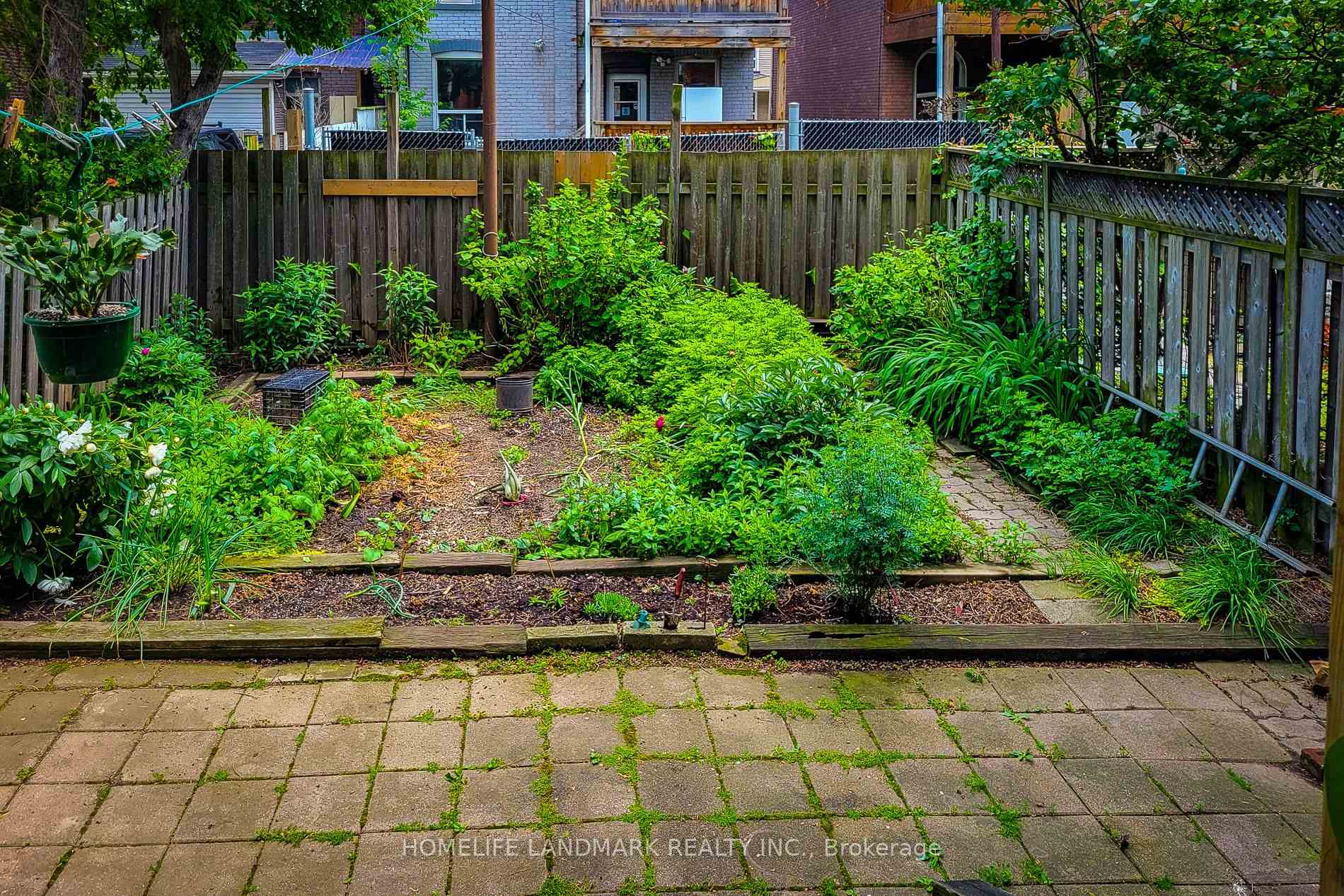 Photo 38 of 56 Arthur Avenue N, Hamilton, Gibson — HOMEH