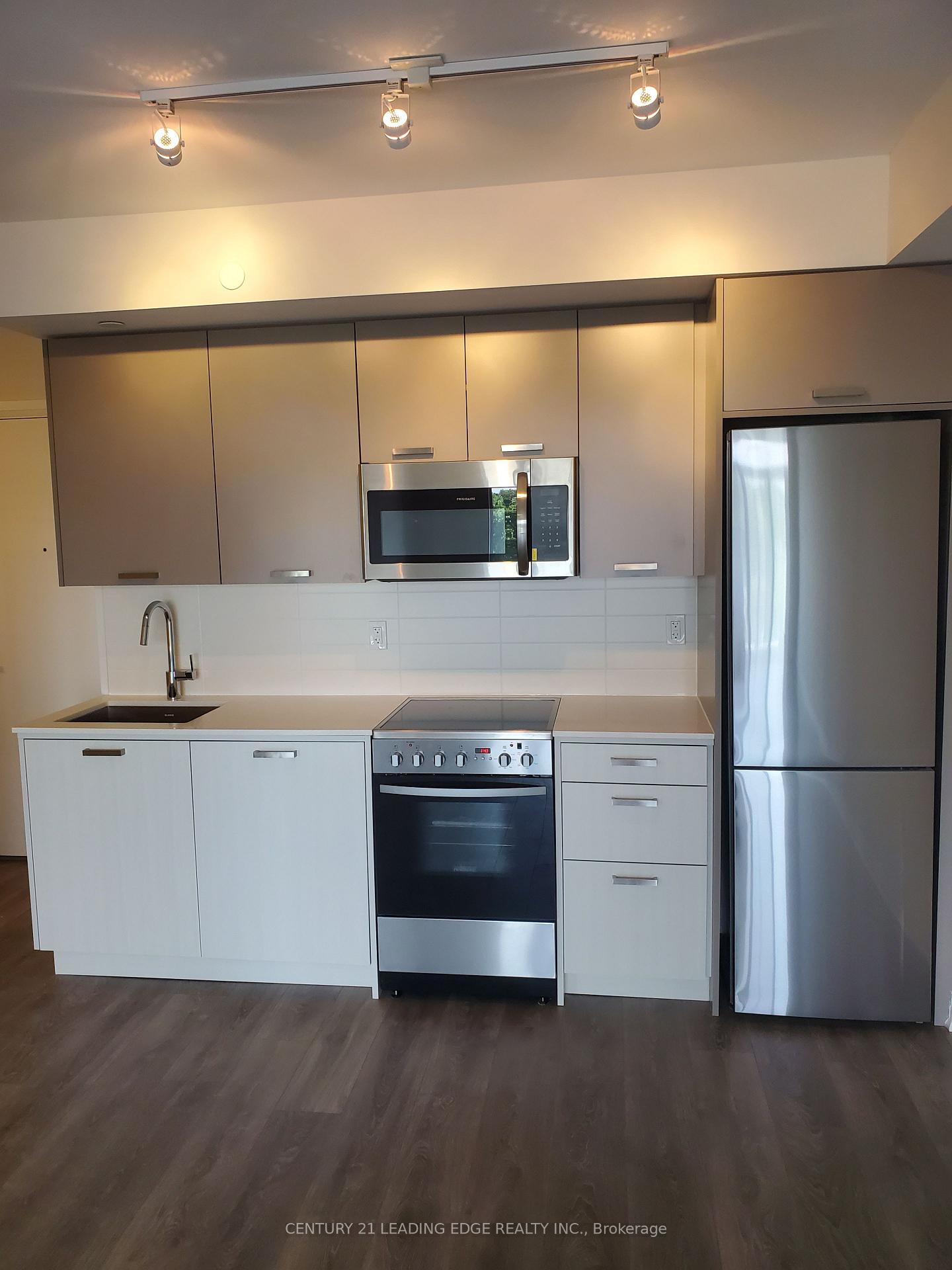 Photo 6 of Unit 502, 2301 Danforth Avenue, Toronto, East End-Danforth — HOMEH