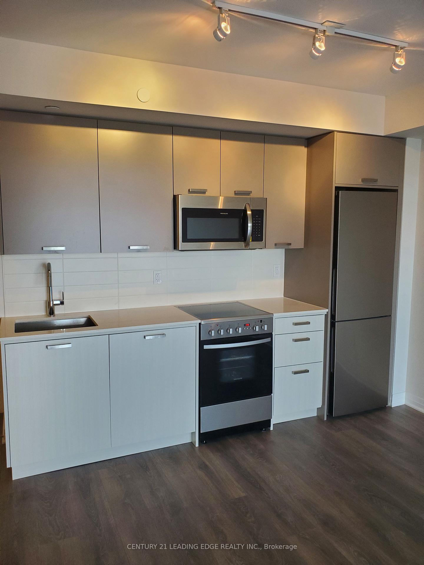 Photo 7 of Unit 502, 2301 Danforth Avenue, Toronto, East End-Danforth — HOMEH