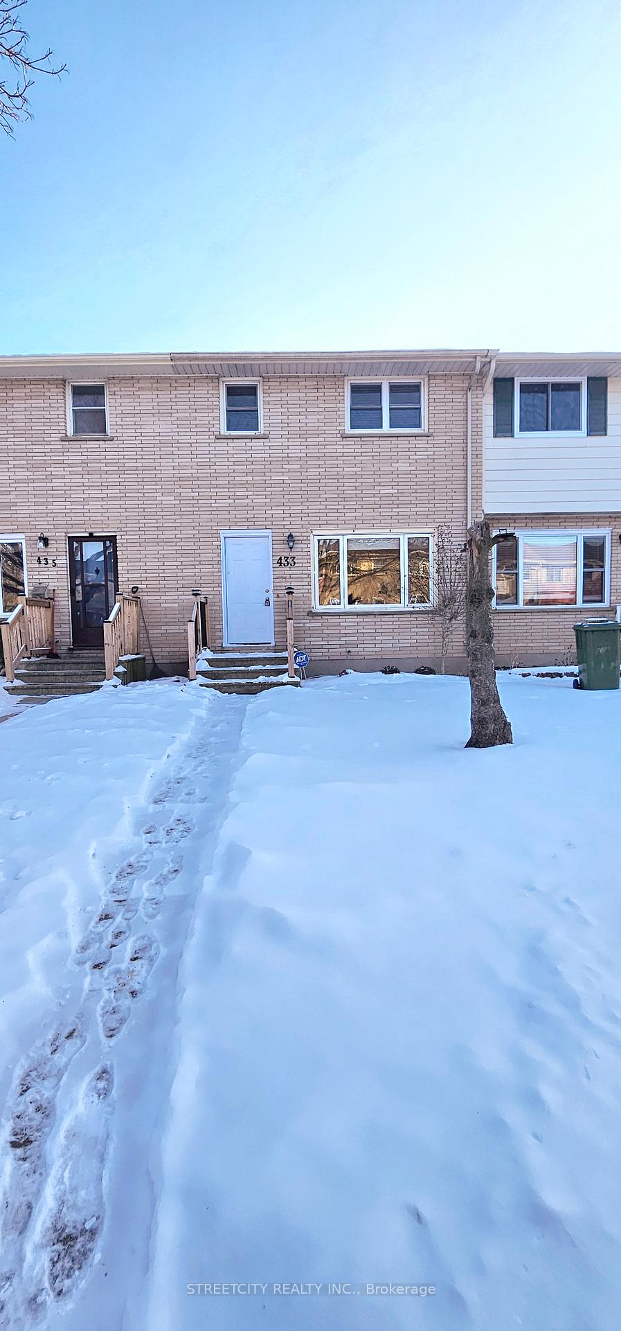 Photo 1 of 433 Forest Avenue, St. Thomas — HOMEH