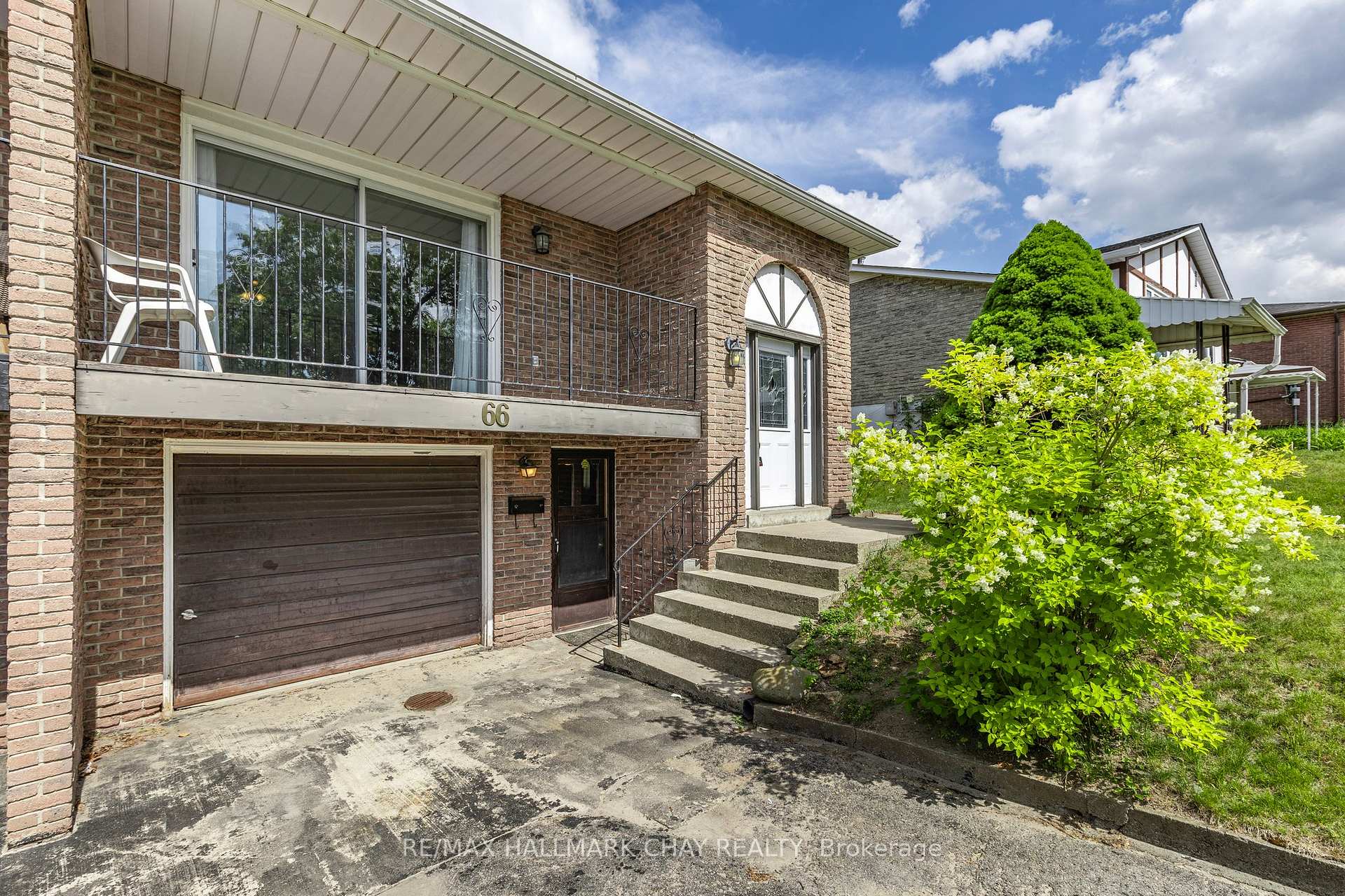 Photo 4 of 66 Highcroft Road, Barrie, Allandale Heights — HOMEH