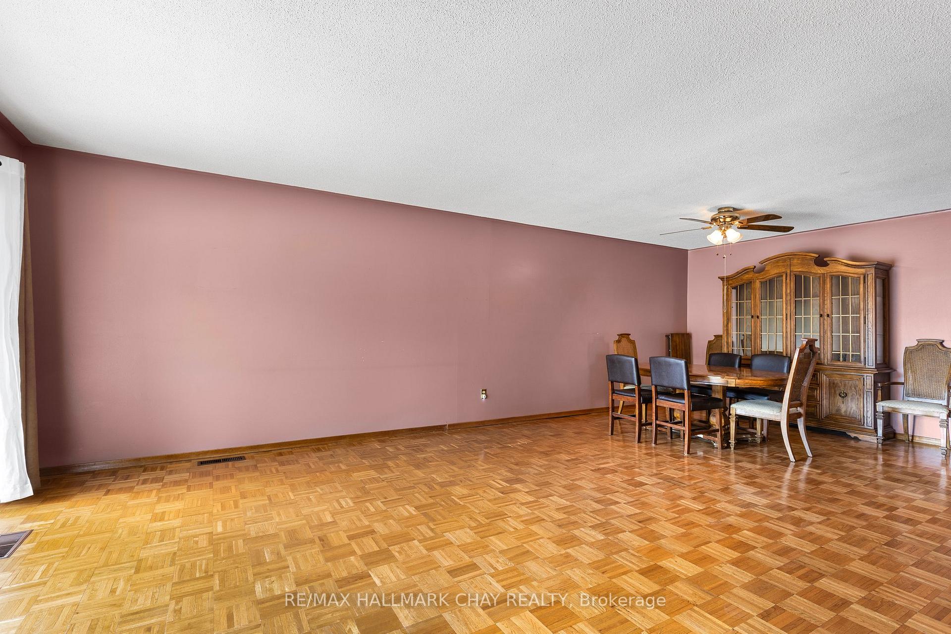 Photo 10 of 66 Highcroft Road, Barrie, Allandale Heights — HOMEH