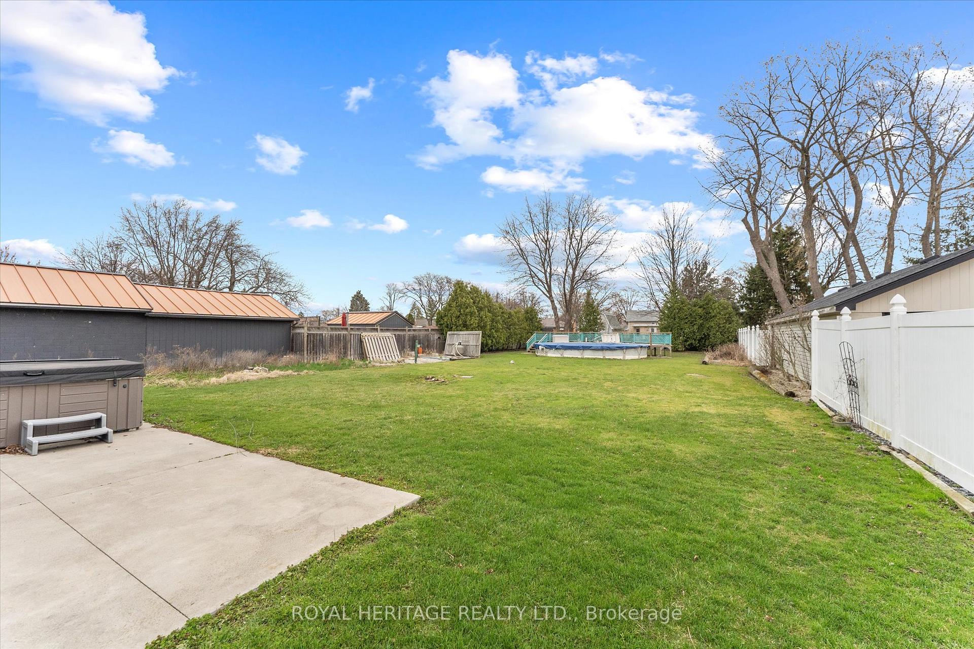 Photo 28 of 734 William Street, Tecumseh — HOMEH