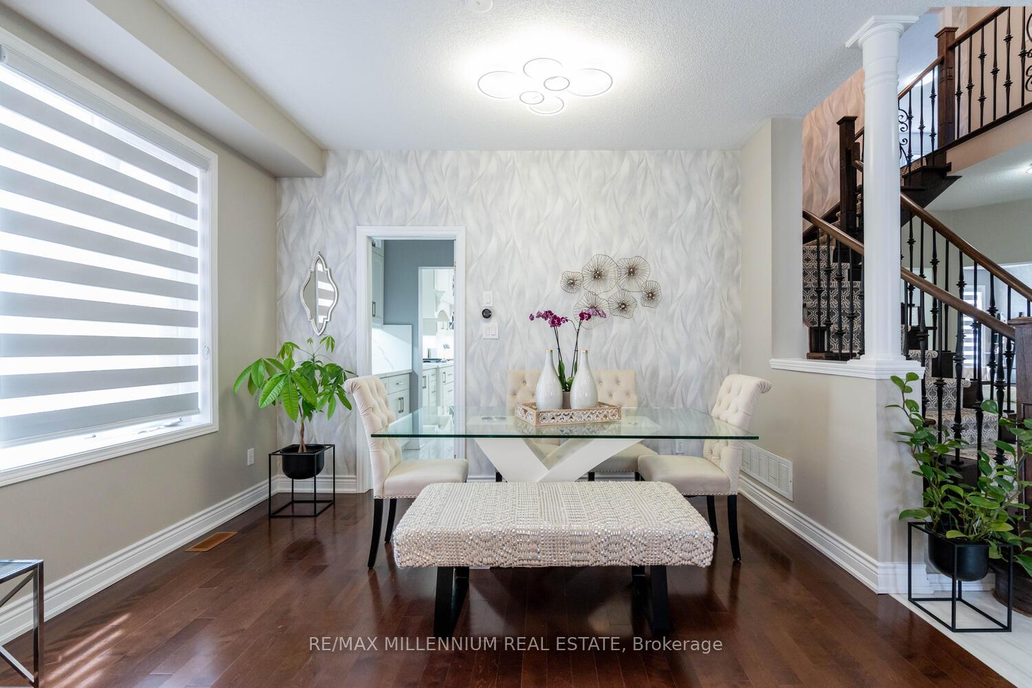 Photo 9 of 62 Dunvegan Crescent, Brampton, Fletcher's Meadow — HOMEH