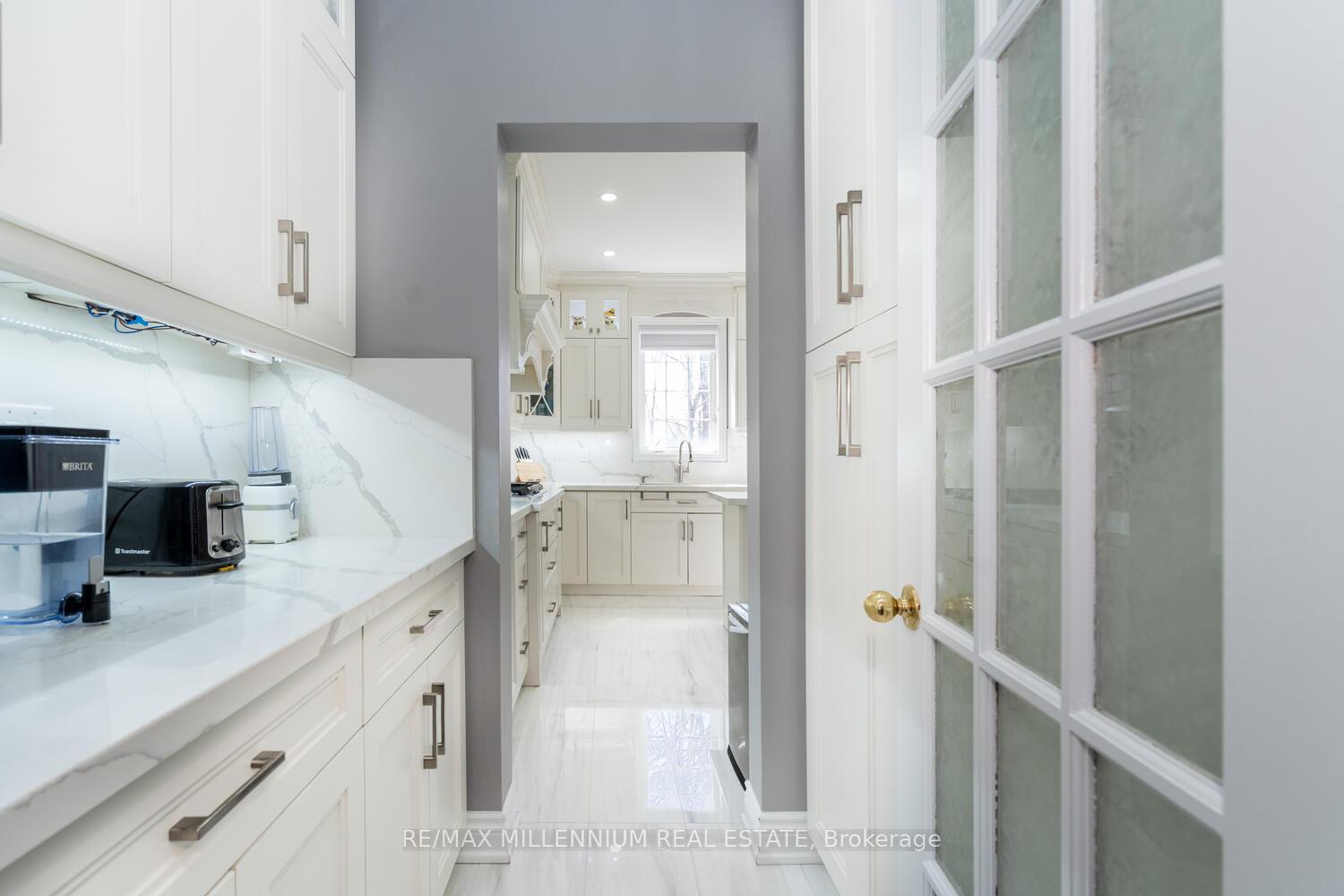 Photo 13 of 62 Dunvegan Crescent, Brampton, Fletcher's Meadow — HOMEH