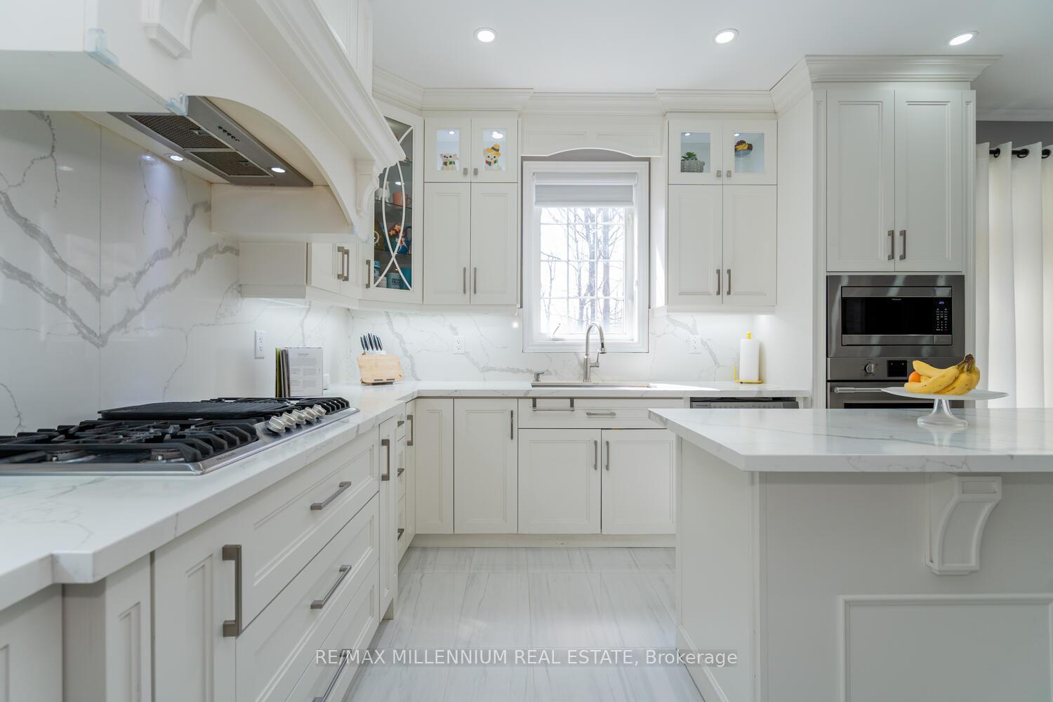 Photo 16 of 62 Dunvegan Crescent, Brampton, Fletcher's Meadow — HOMEH