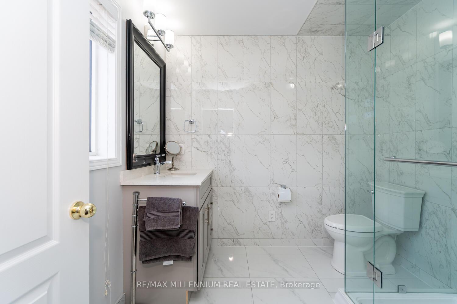 Photo 38 of 62 Dunvegan Crescent, Brampton, Fletcher's Meadow — HOMEH