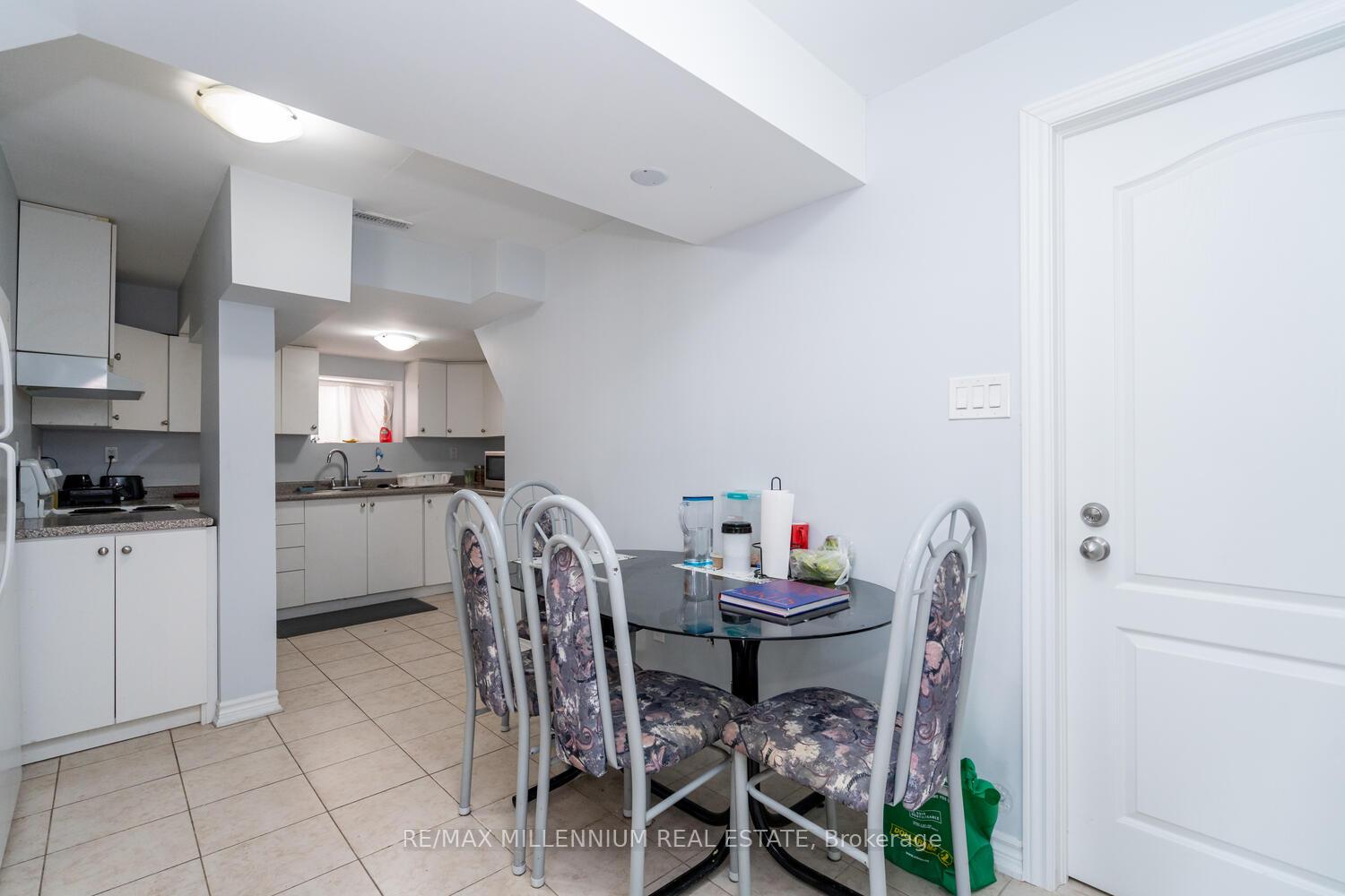 Photo 42 of 62 Dunvegan Crescent, Brampton, Fletcher's Meadow — HOMEH