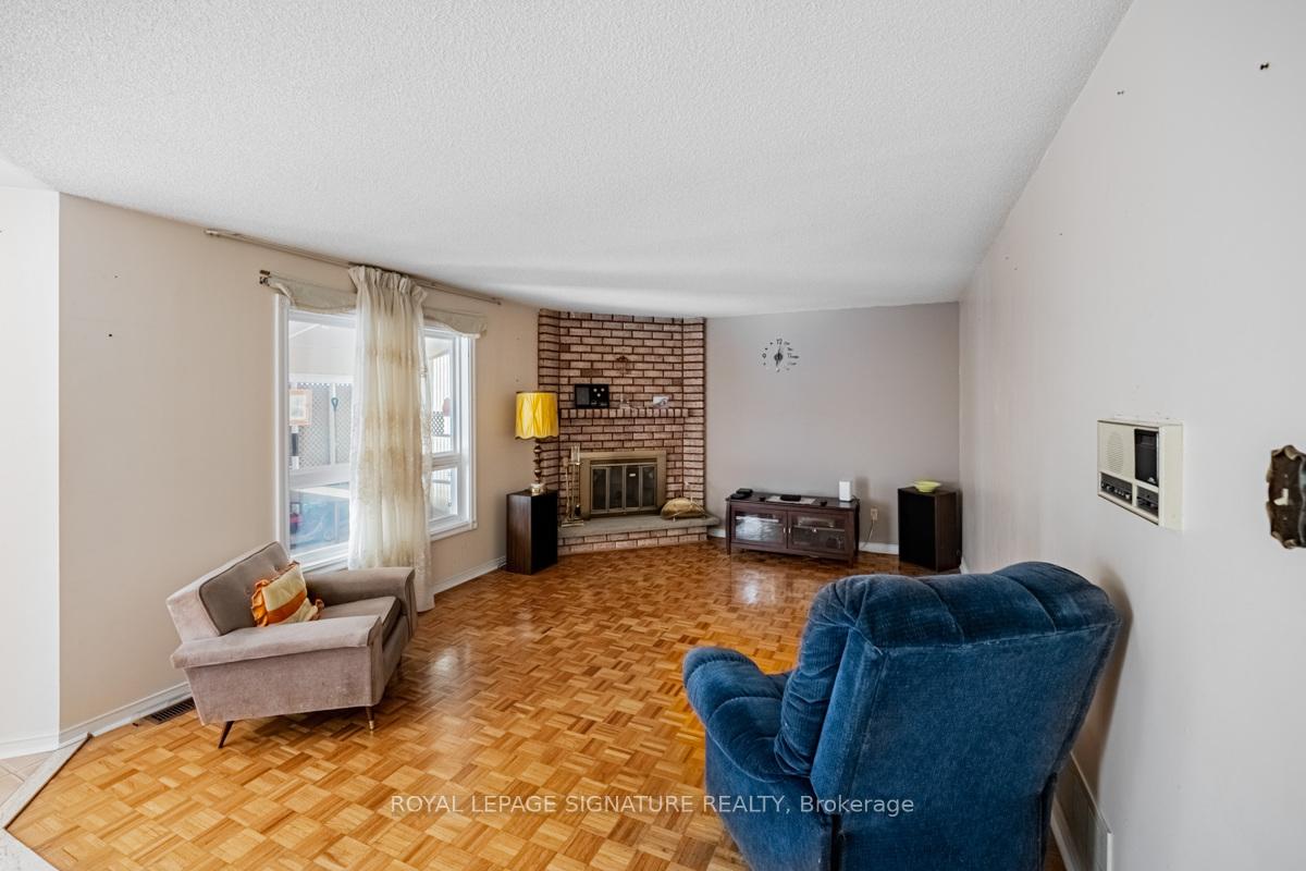 Photo 7 of 7 Casper Crescent, Brampton, Fletcher's Creek South — HOMEH