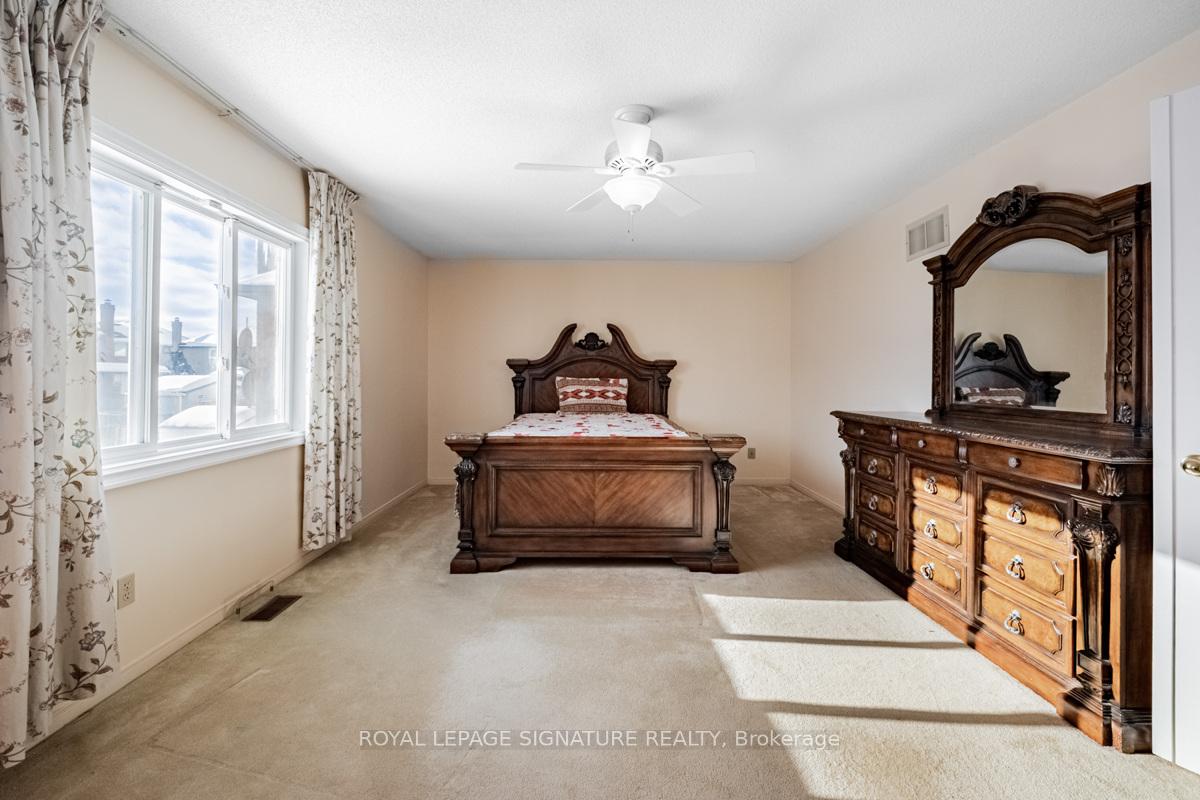 Photo 10 of 7 Casper Crescent, Brampton, Fletcher's Creek South — HOMEH