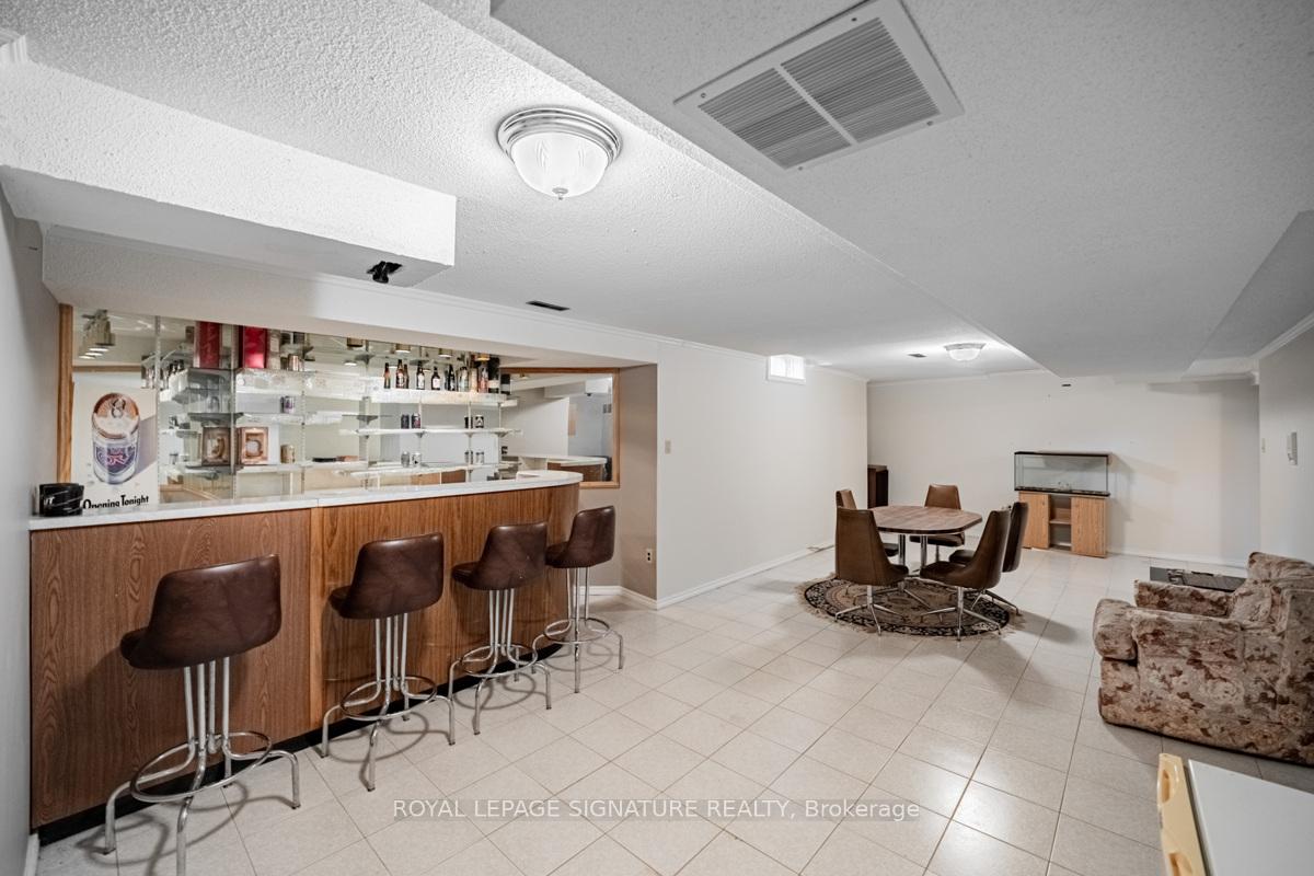 Photo 14 of 7 Casper Crescent, Brampton, Fletcher's Creek South — HOMEH