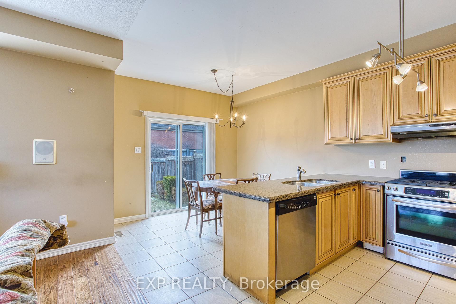 Photo 8 of 3 Springstead Avenue, Hamilton, Winona Park — HOMEH