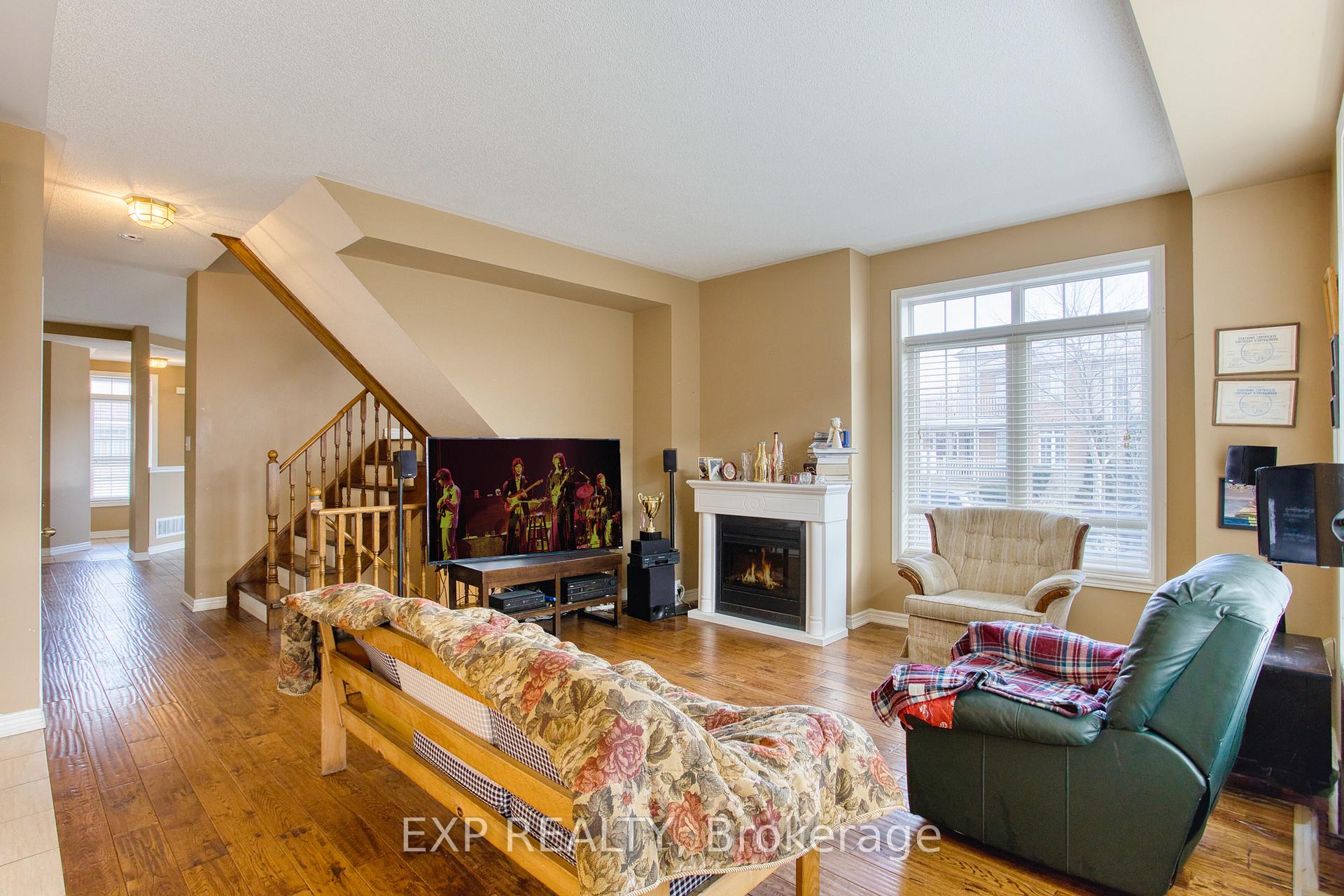 Photo 13 of 3 Springstead Avenue, Hamilton, Winona Park — HOMEH