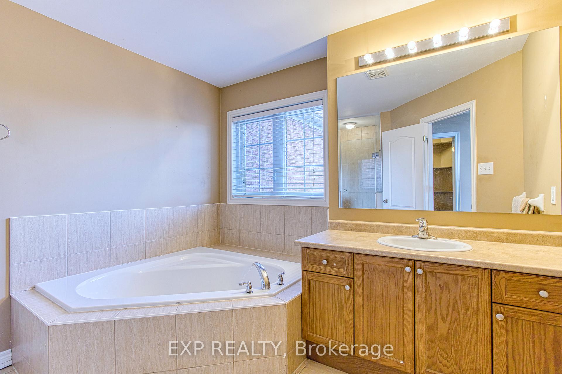 Photo 21 of 3 Springstead Avenue, Hamilton, Winona Park — HOMEH