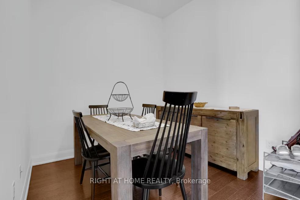 Photo 11 of Unit 719, 2480 Prince Michael Drive, Oakville, Joshua Creek — HOMEH