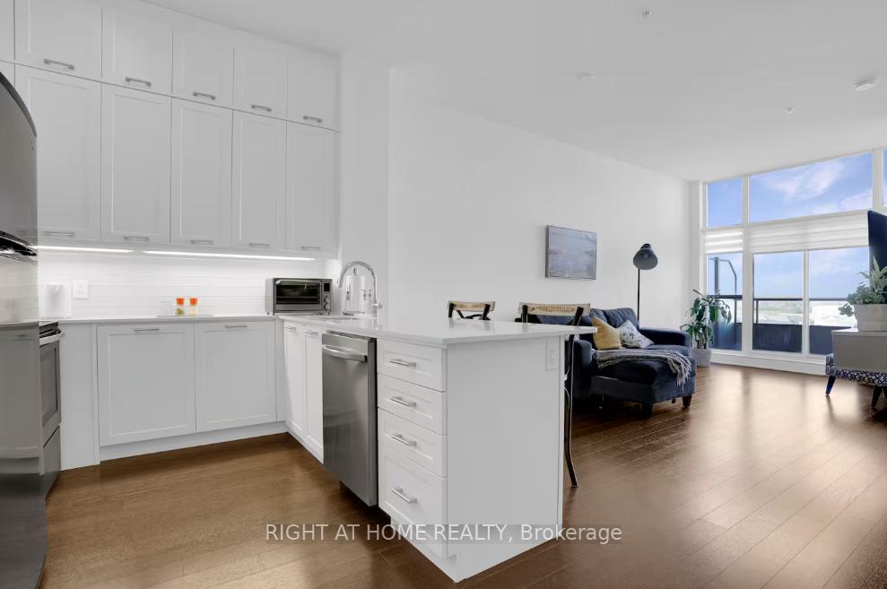 Photo 12 of Unit 719, 2480 Prince Michael Drive, Oakville, Joshua Creek — HOMEH