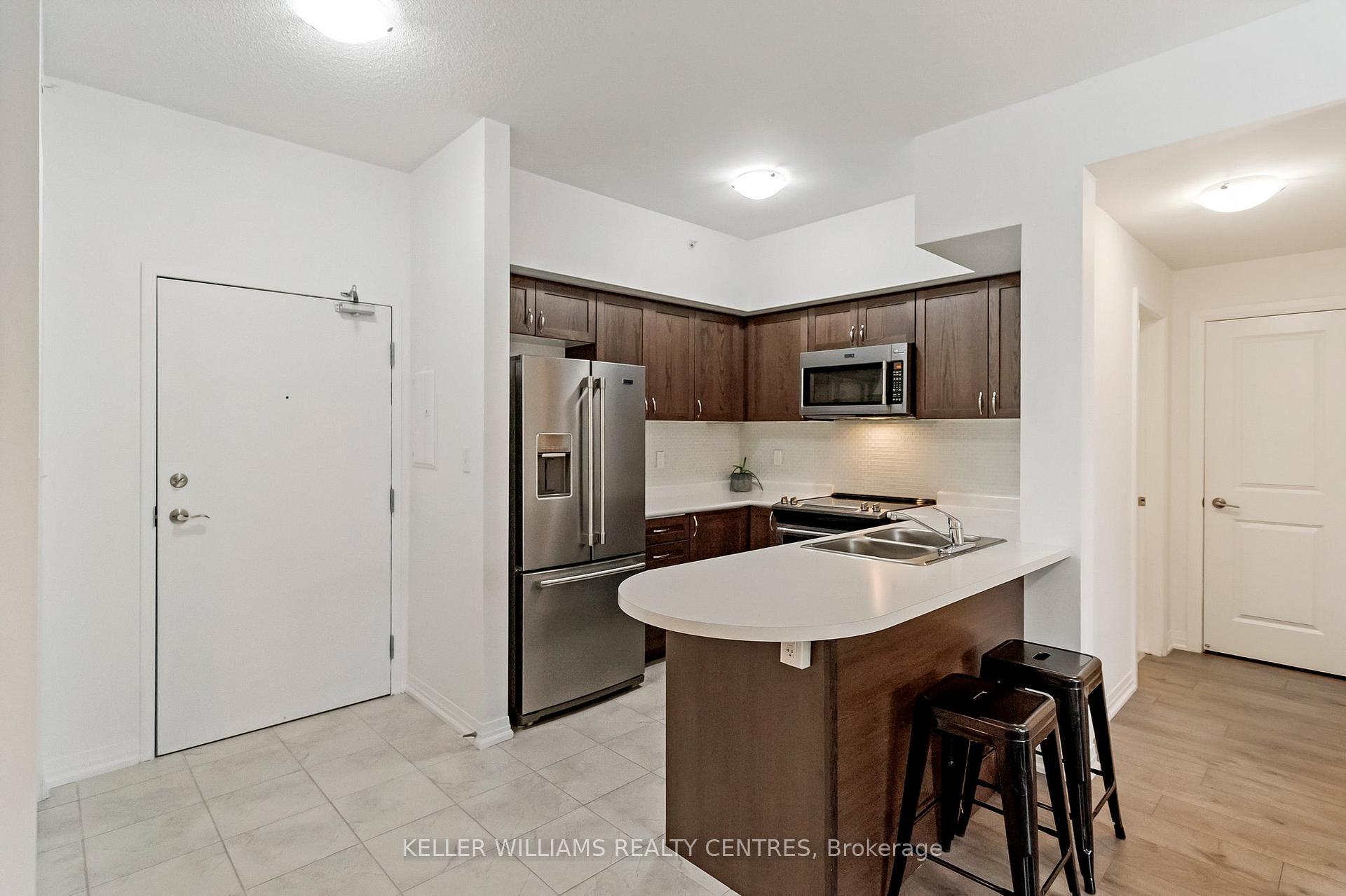 Photo 4 of Unit 106, 295 Cundles Road E, Barrie, Alliance — HOMEH