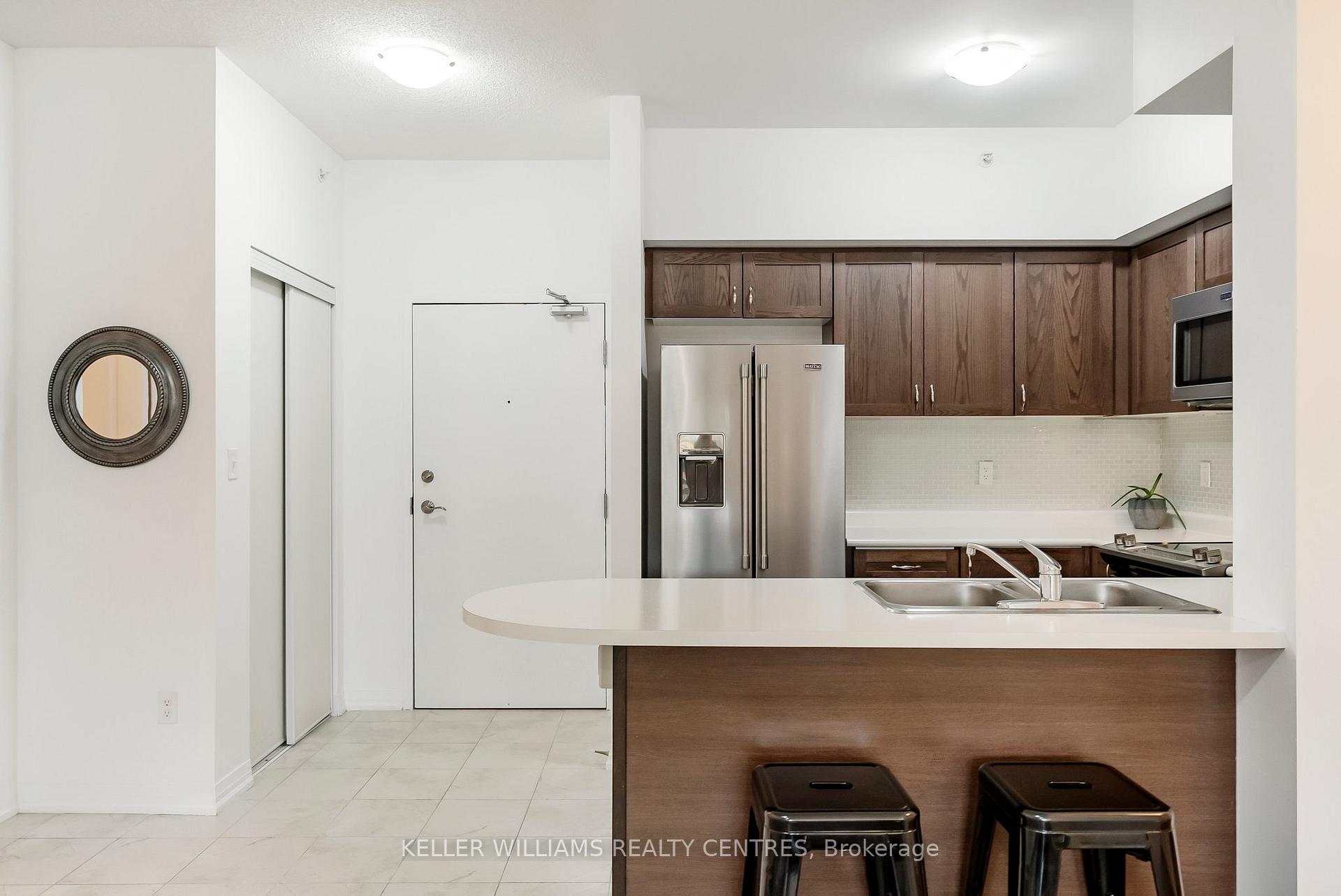 Photo 5 of Unit 106, 295 Cundles Road E, Barrie, Alliance — HOMEH