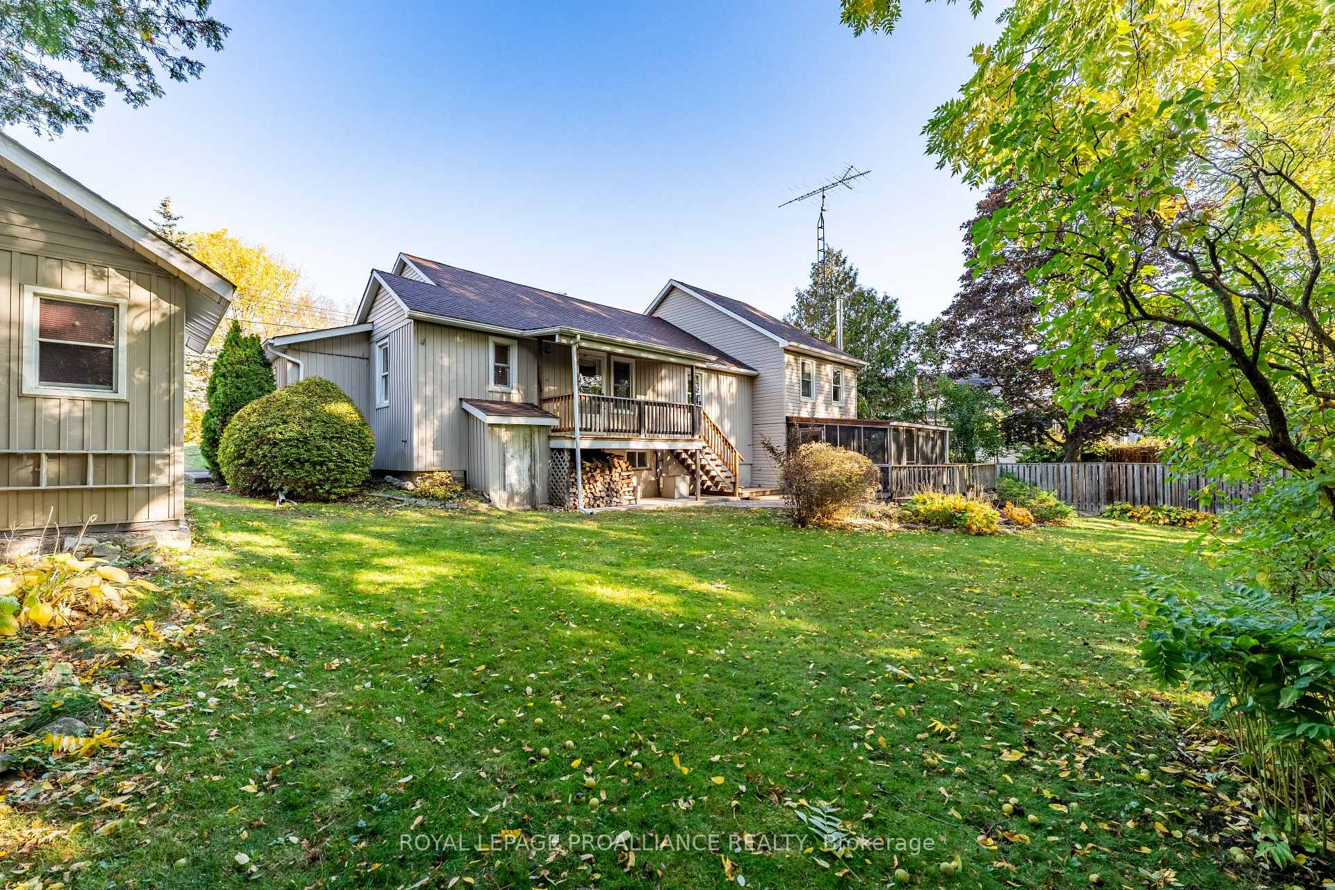Photo 11 of 22 Church Street E, Cramahe, Colborne — HOMEH