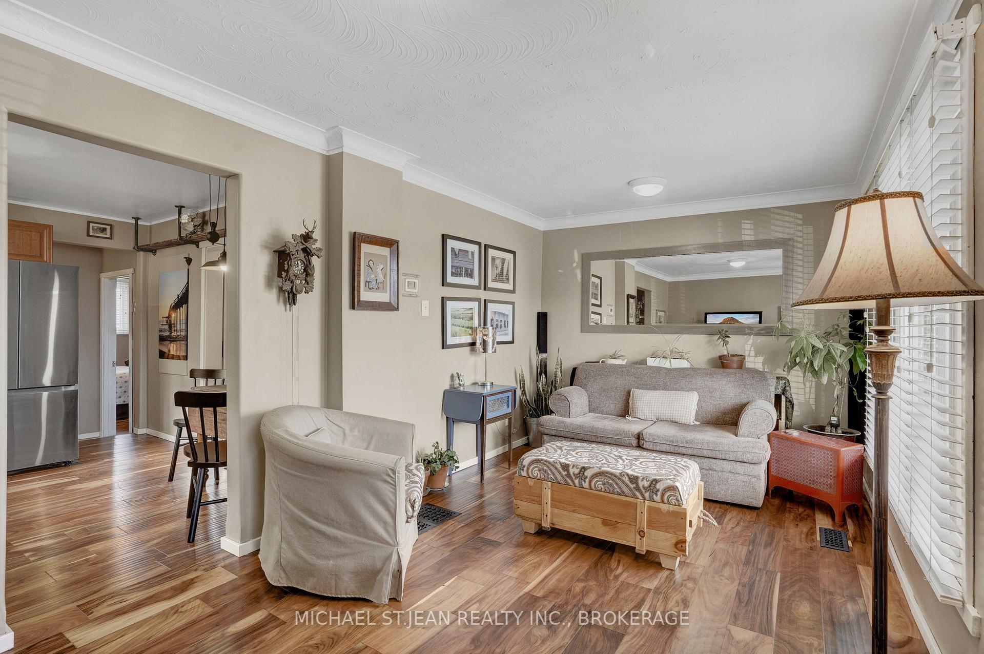 Photo 7 of 99 Beland Avenue N, Hamilton, McQuesten — HOMEH