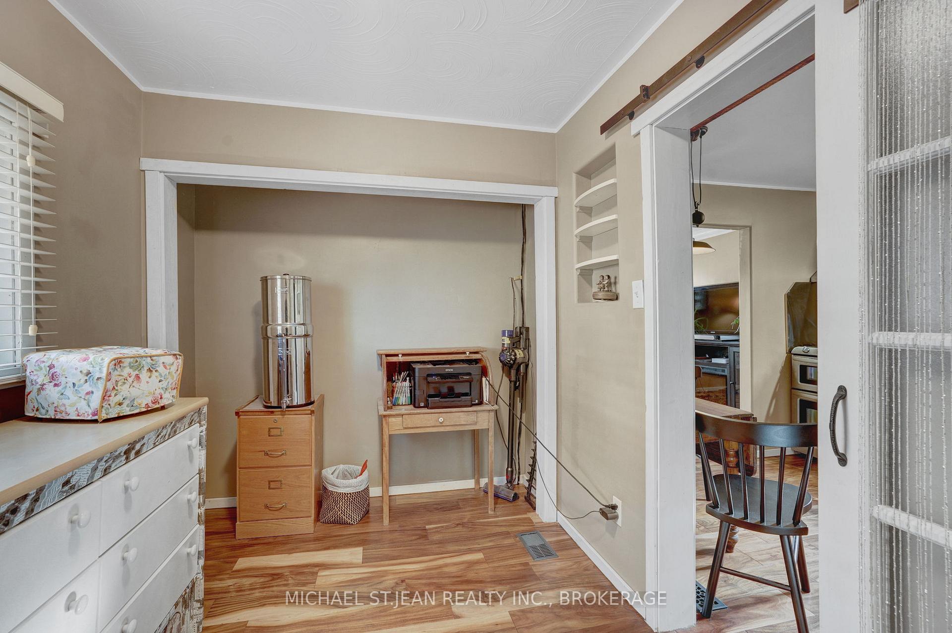 Photo 16 of 99 Beland Avenue N, Hamilton, McQuesten — HOMEH