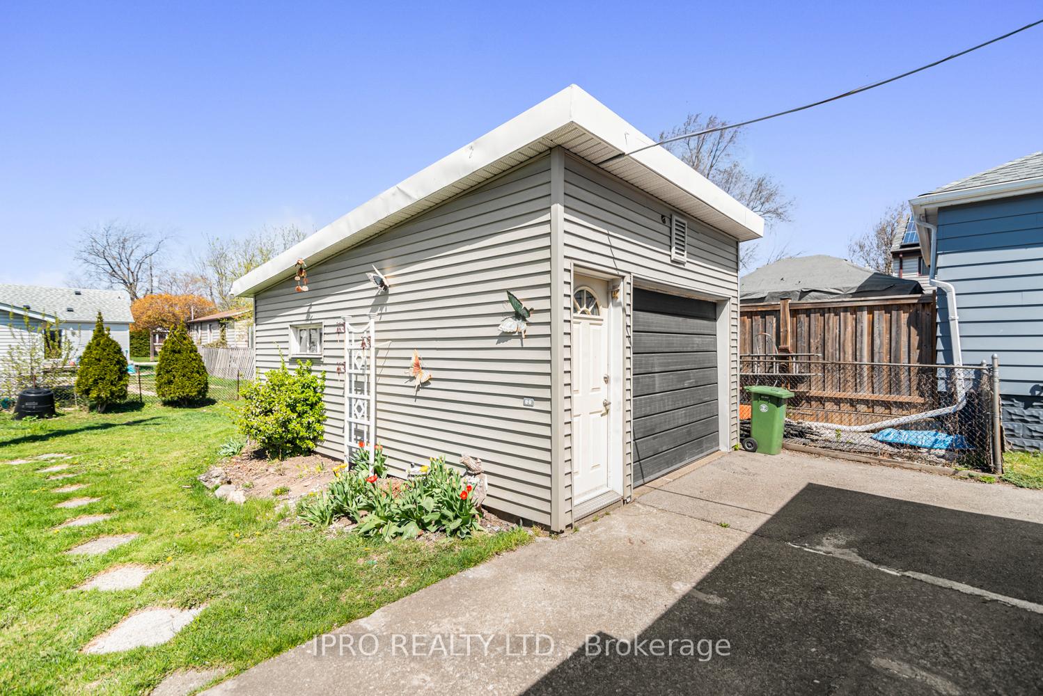 Photo 20 of 6 West 1st Street, Hamilton, Bonnington — HOMEH