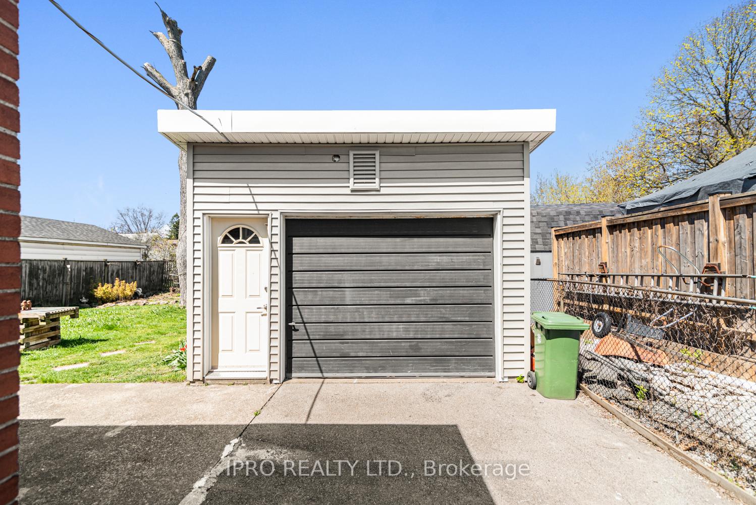 Photo 21 of 6 West 1st Street, Hamilton, Bonnington — HOMEH