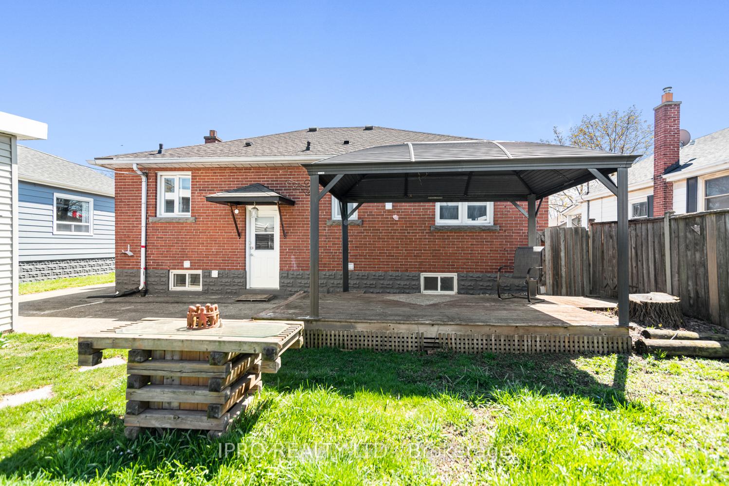 Photo 22 of 6 West 1st Street, Hamilton, Bonnington — HOMEH