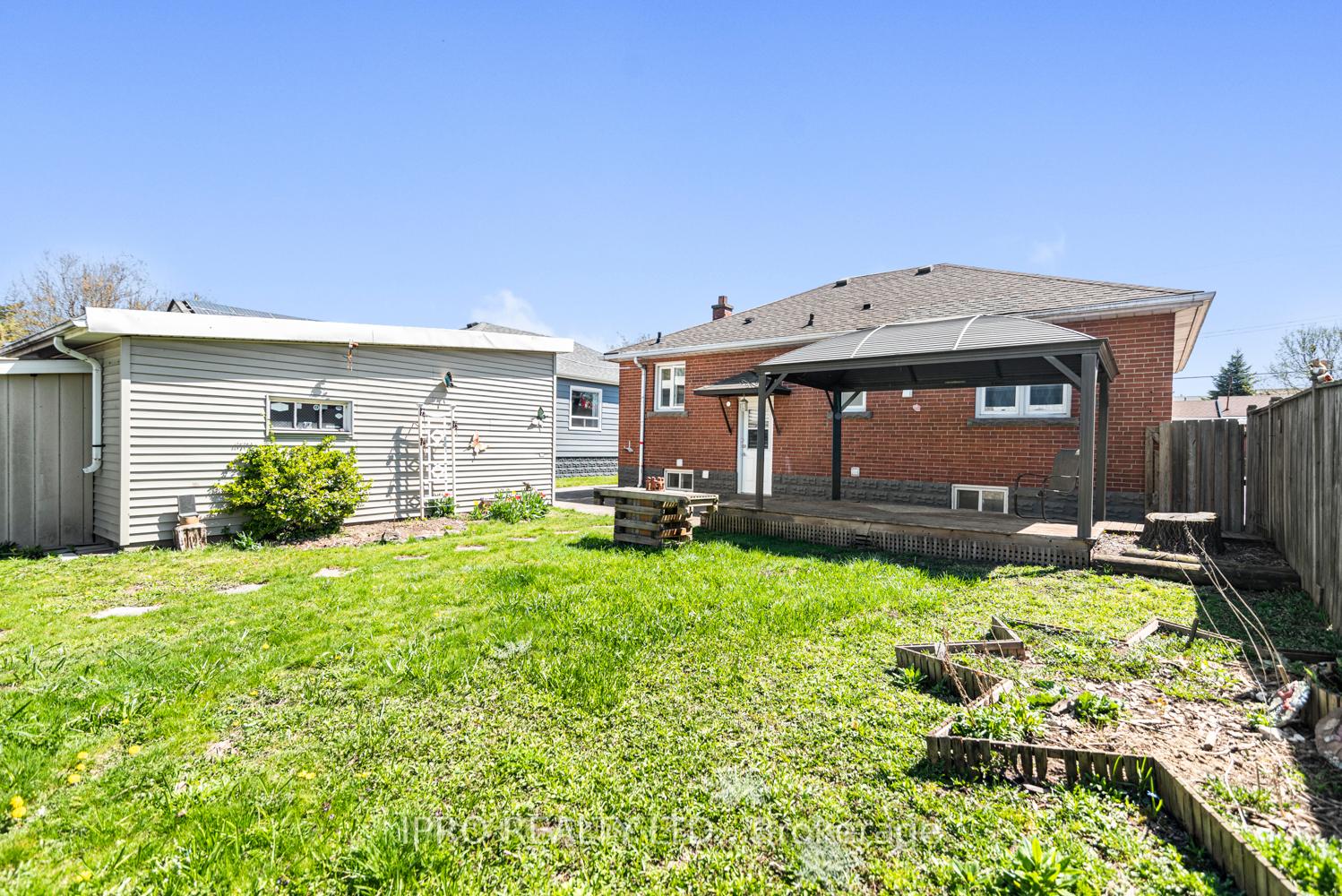 Photo 26 of 6 West 1st Street, Hamilton, Bonnington — HOMEH