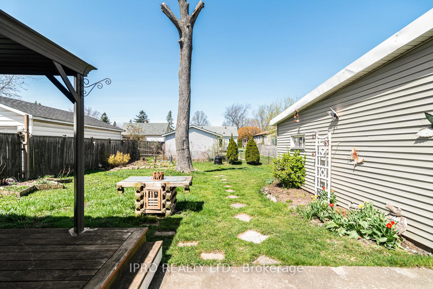 Photo 28 of 6 West 1st Street, Hamilton, Bonnington — HOMEH