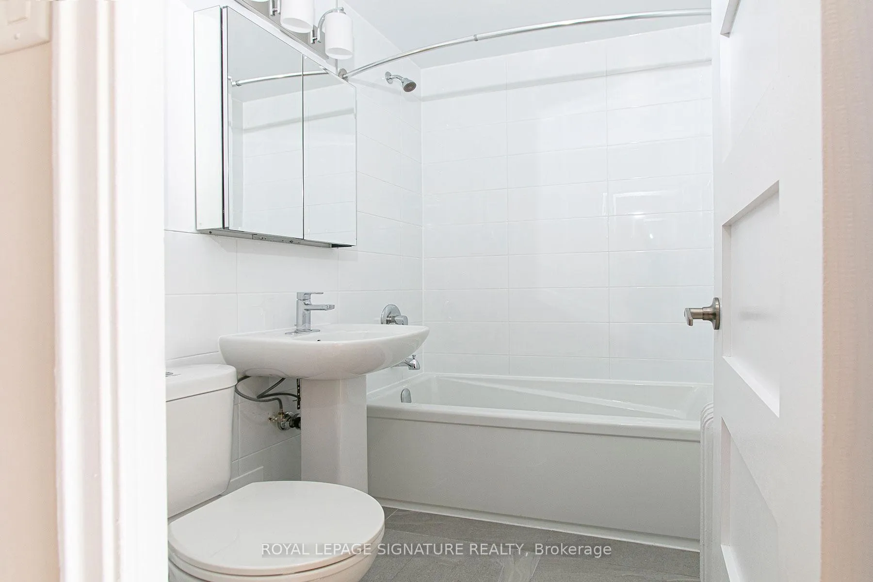 Photo 9 of Unit 409, 2 Grandstand Place, Toronto, Thorncliffe Park — HOMEH
