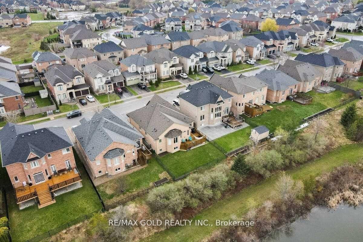 Photo 7 of 21 Eaglesprings Crescent, Brampton, Bram East — HOMEH