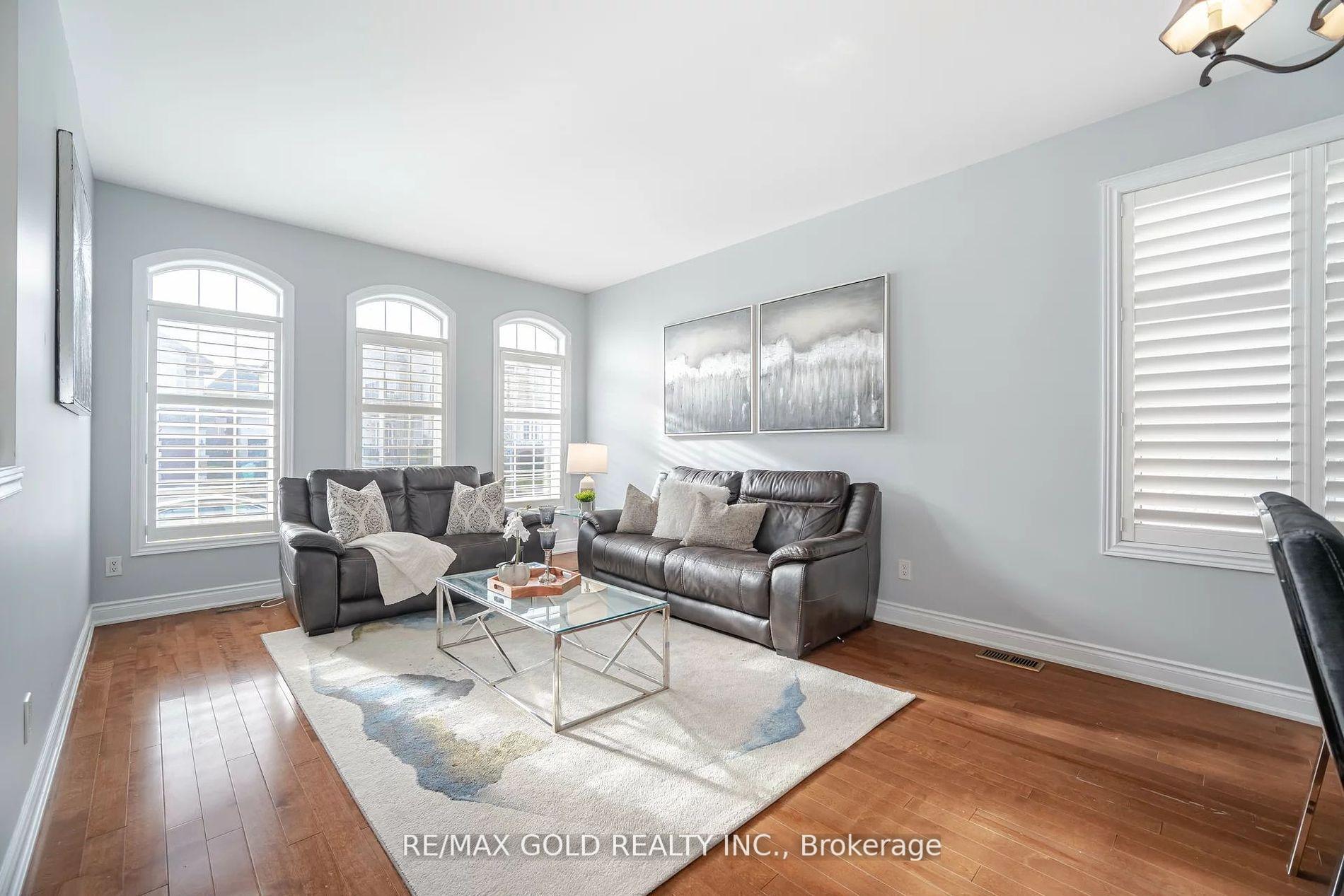 Photo 8 of 21 Eaglesprings Crescent, Brampton, Bram East — HOMEH