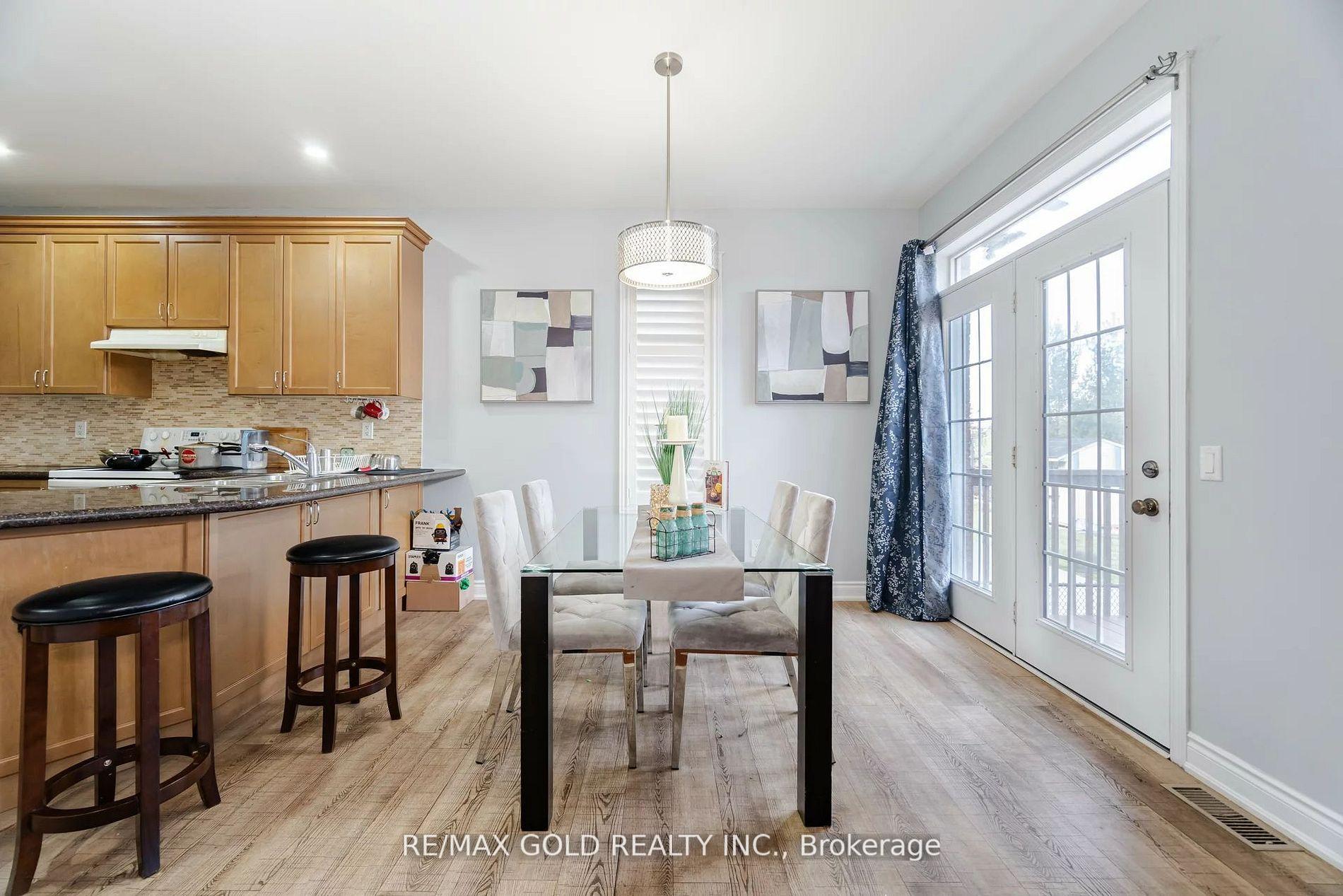 Photo 11 of 21 Eaglesprings Crescent, Brampton, Bram East — HOMEH