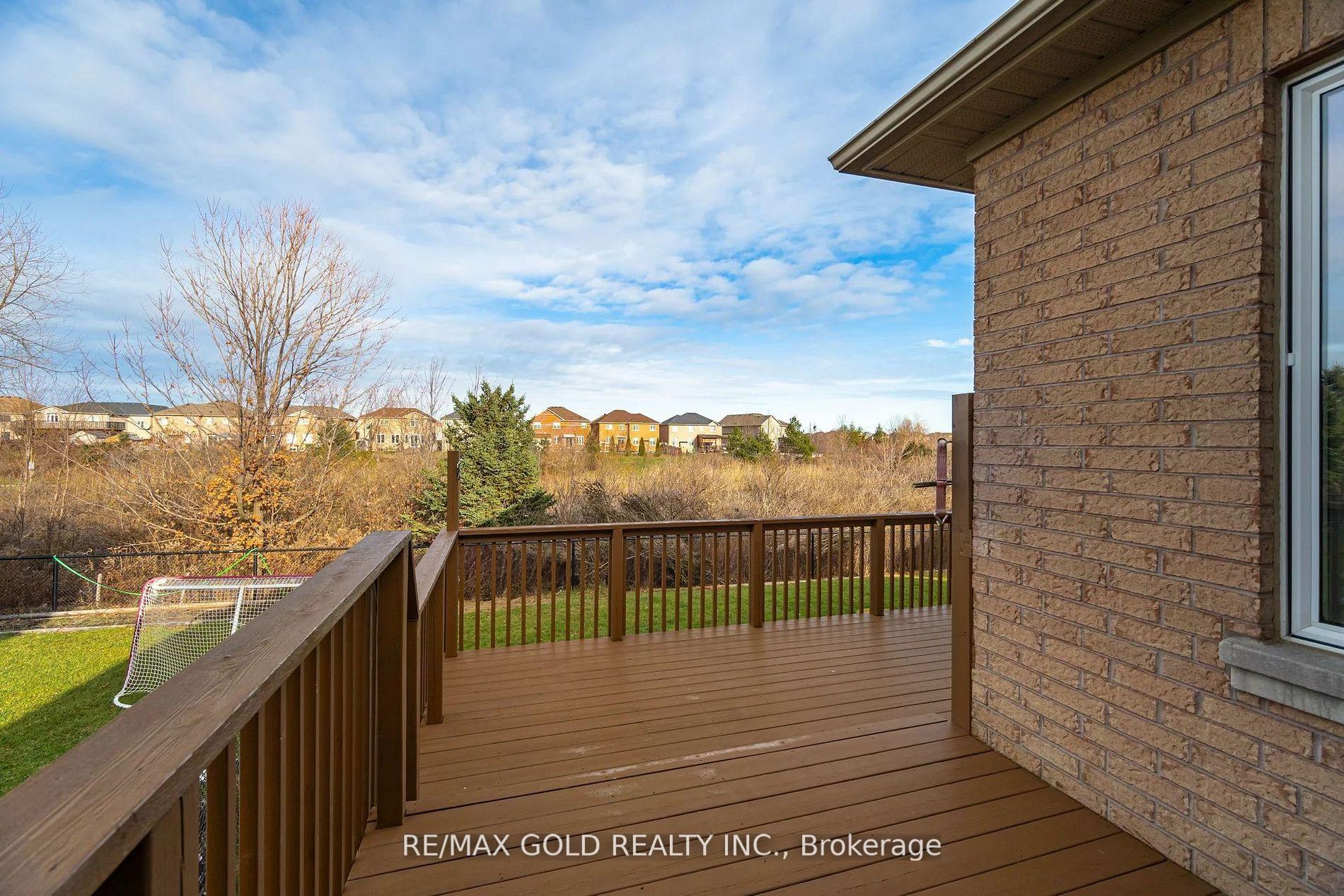 Photo 23 of 21 Eaglesprings Crescent, Brampton, Bram East — HOMEH
