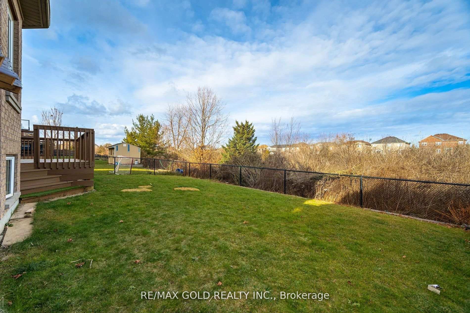 Photo 25 of 21 Eaglesprings Crescent, Brampton, Bram East — HOMEH