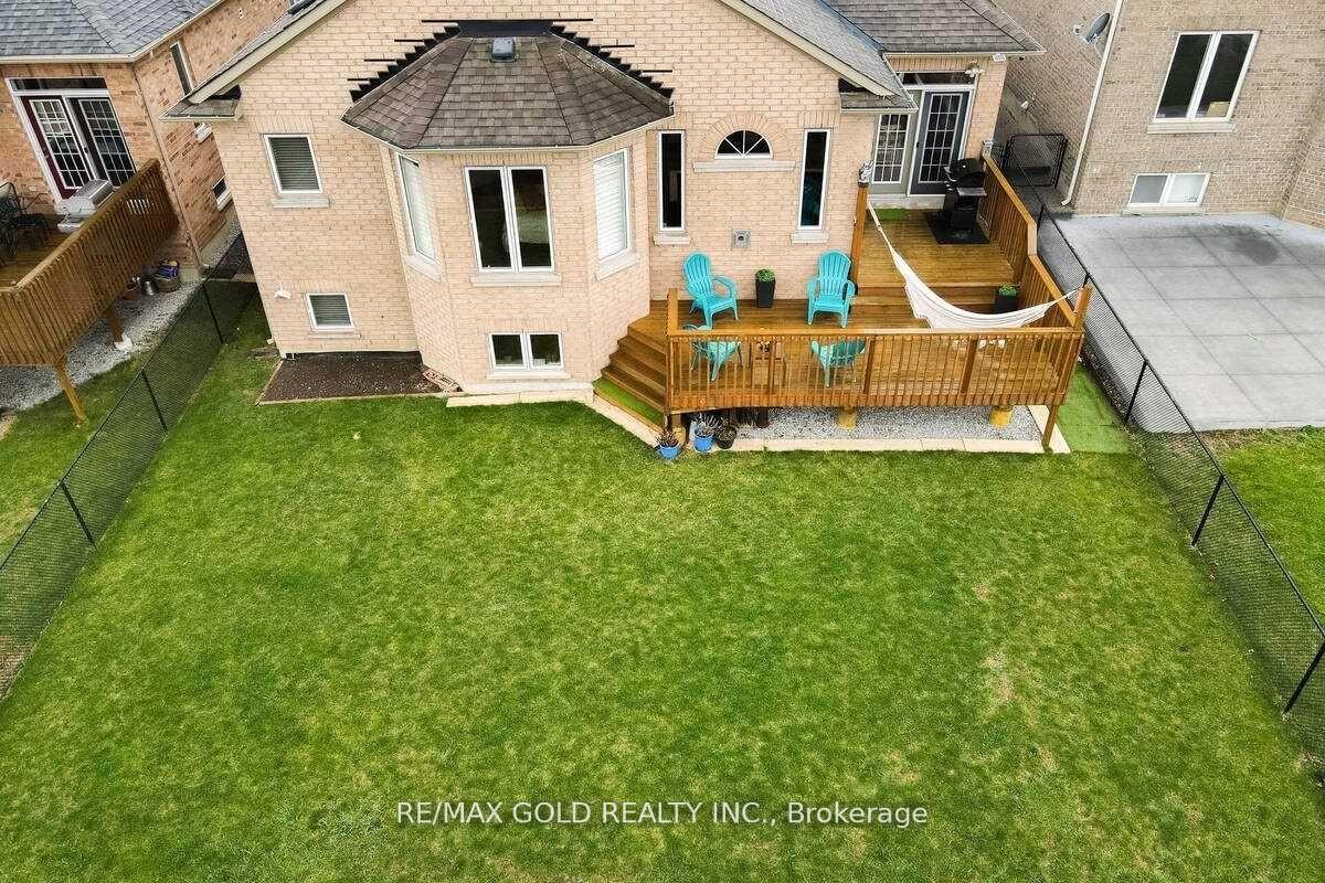 Photo 28 of 21 Eaglesprings Crescent, Brampton, Bram East — HOMEH