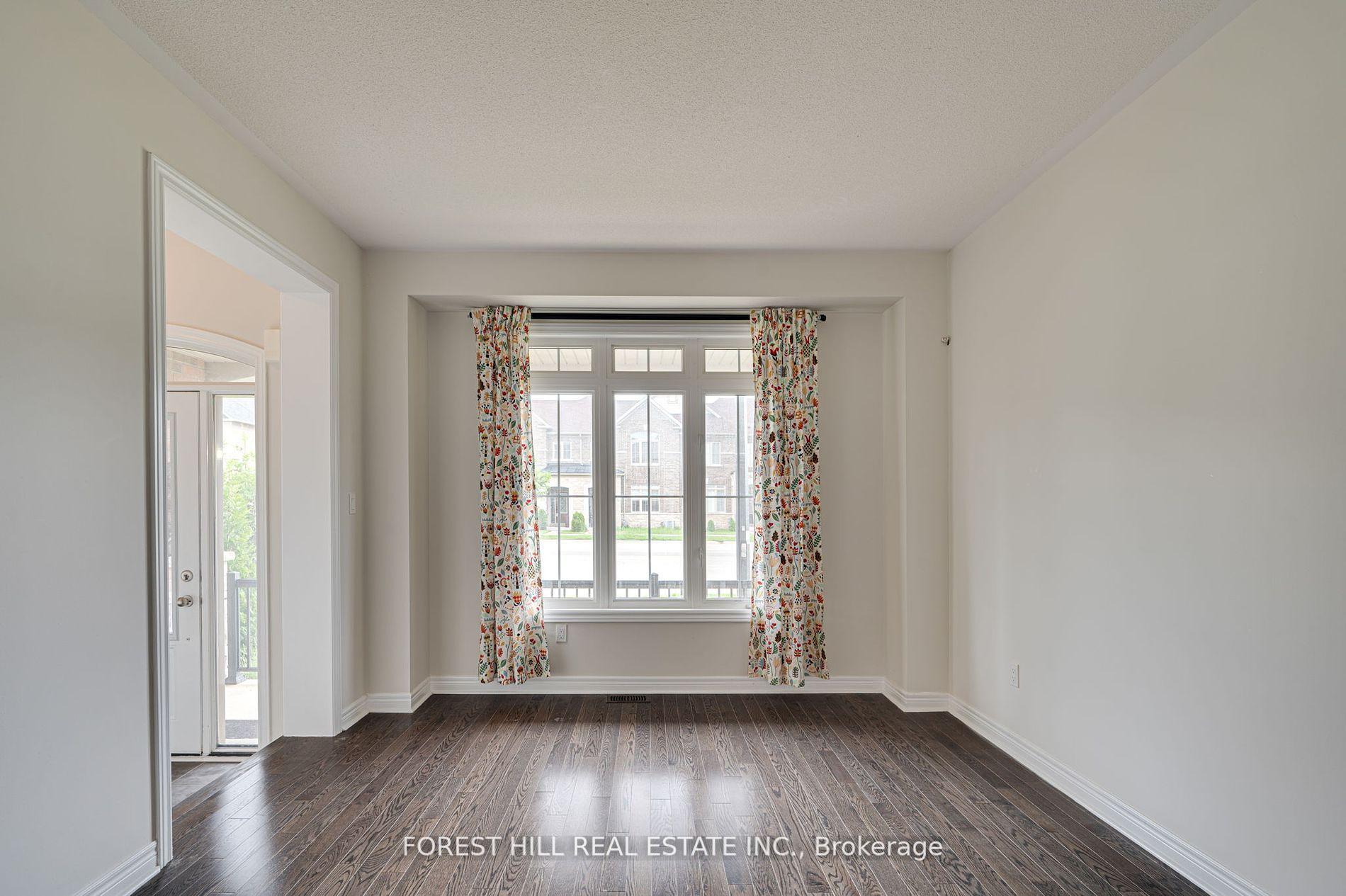 Photo 8 of 240 Inspire Boulevard, Brampton, Sandringham-Wellington North — HOMEH