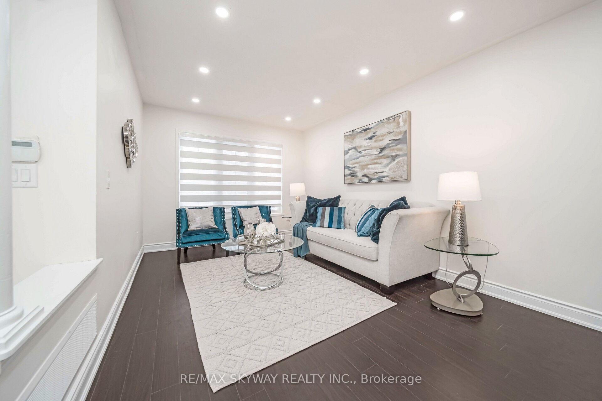Photo 6 of 137 Seaside Circle, Brampton, Sandringham-Wellington — HOMEH