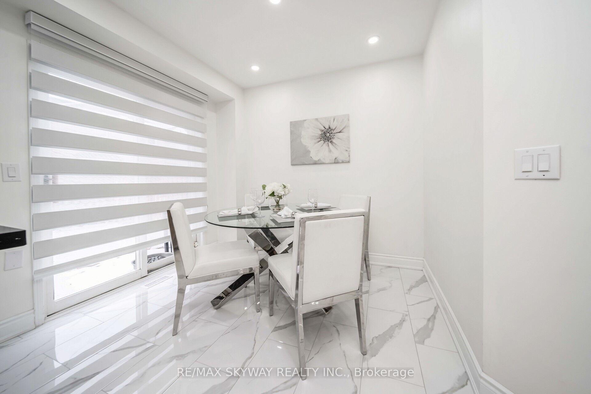 Photo 13 of 137 Seaside Circle, Brampton, Sandringham-Wellington — HOMEH