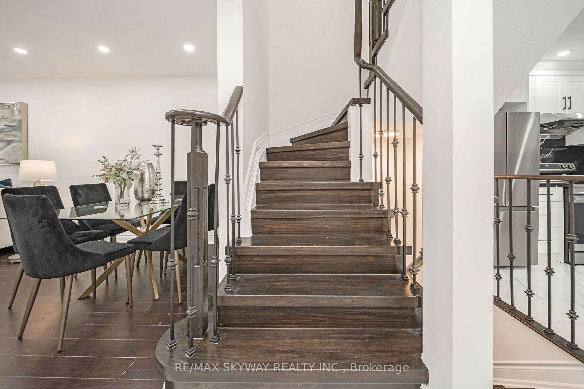 Photo 16 of 137 Seaside Circle, Brampton, Sandringham-Wellington — HOMEH