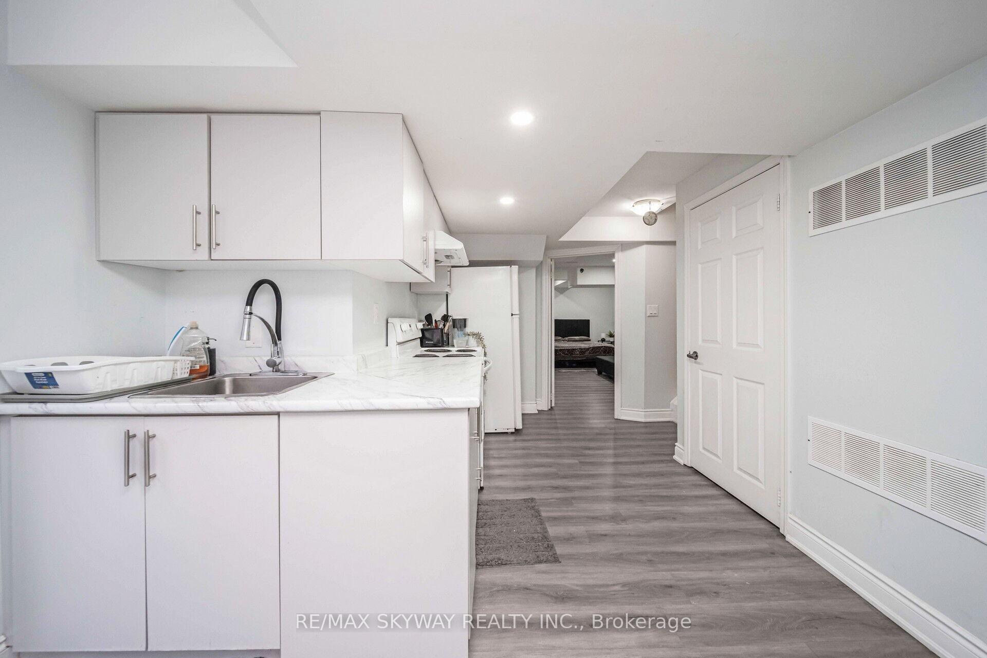 Photo 33 of 137 Seaside Circle, Brampton, Sandringham-Wellington — HOMEH