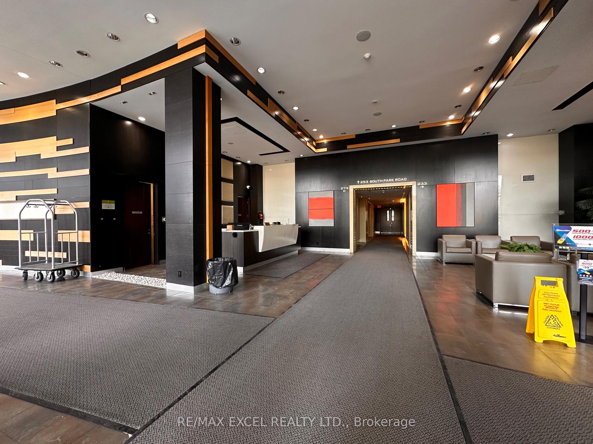 Photo 2 of Unit 811, 273 South Park Road, Markham, Commerce Valley — HOMEH