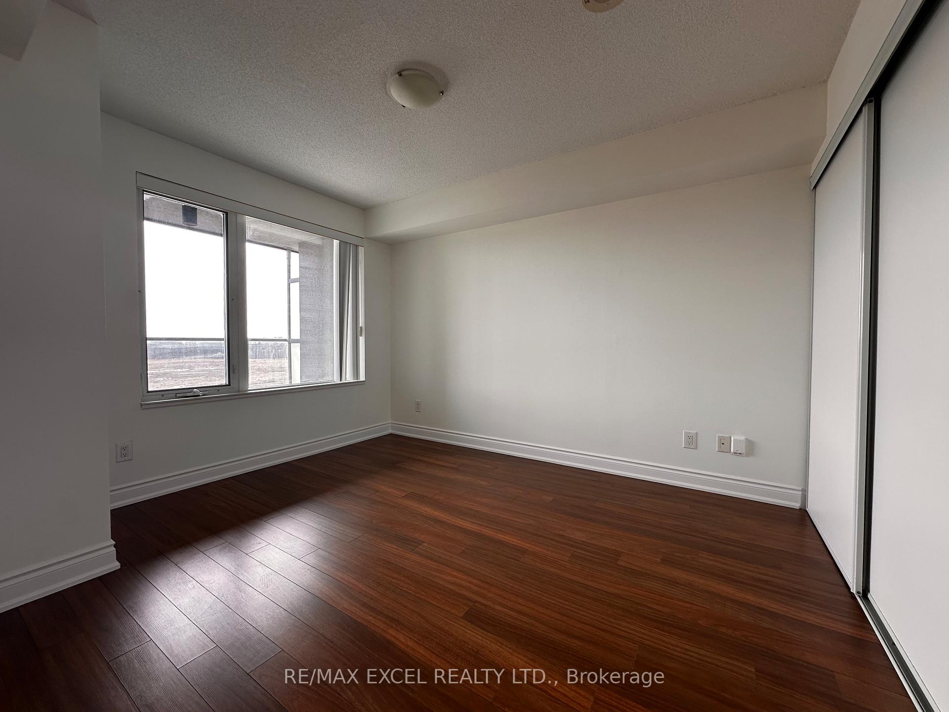 Photo 9 of Unit 811, 273 South Park Road, Markham, Commerce Valley — HOMEH