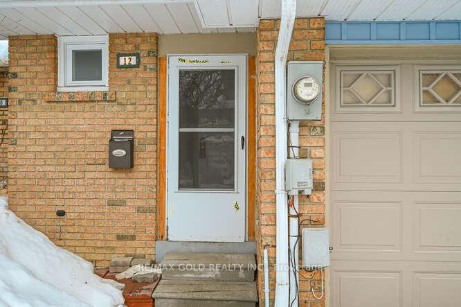 Photo 2 of 12 Rusthall Way, Brampton, Madoc — HOMEH