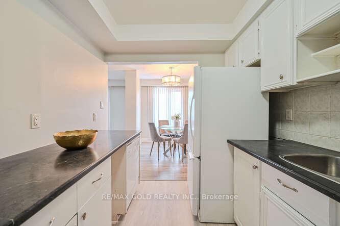 Photo 15 of 12 Rusthall Way, Brampton, Madoc — HOMEH