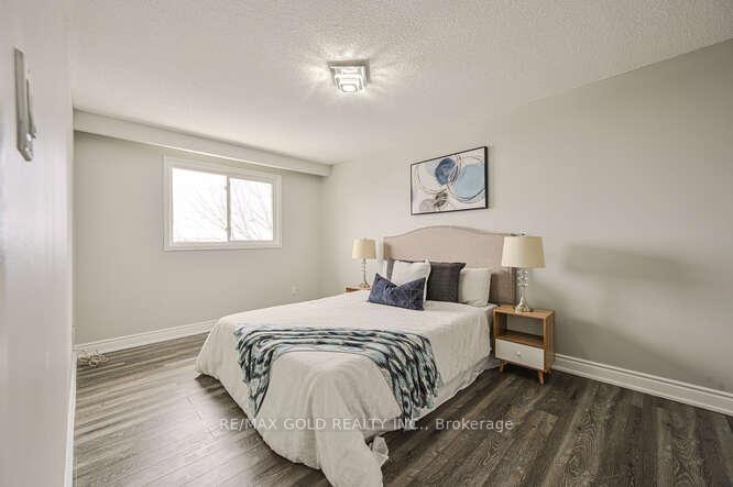 Photo 22 of 12 Rusthall Way, Brampton, Madoc — HOMEH